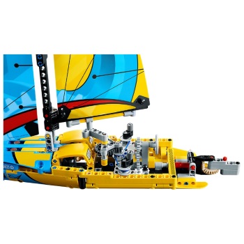 Lego set Technic racking yacht LE42074